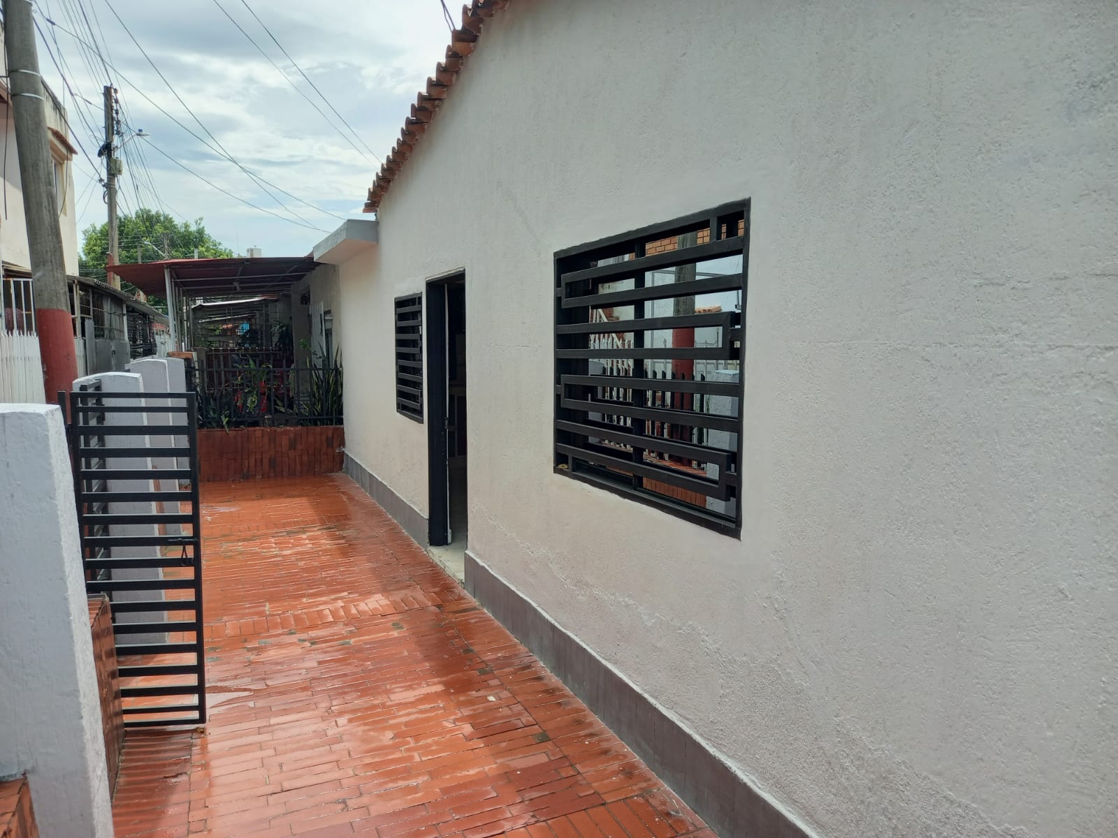 20081