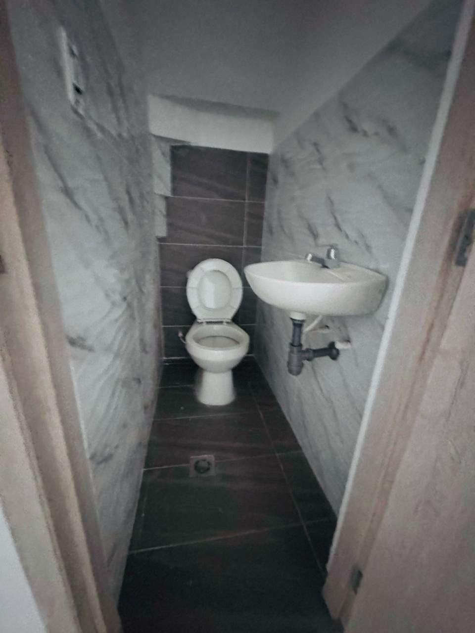 30033