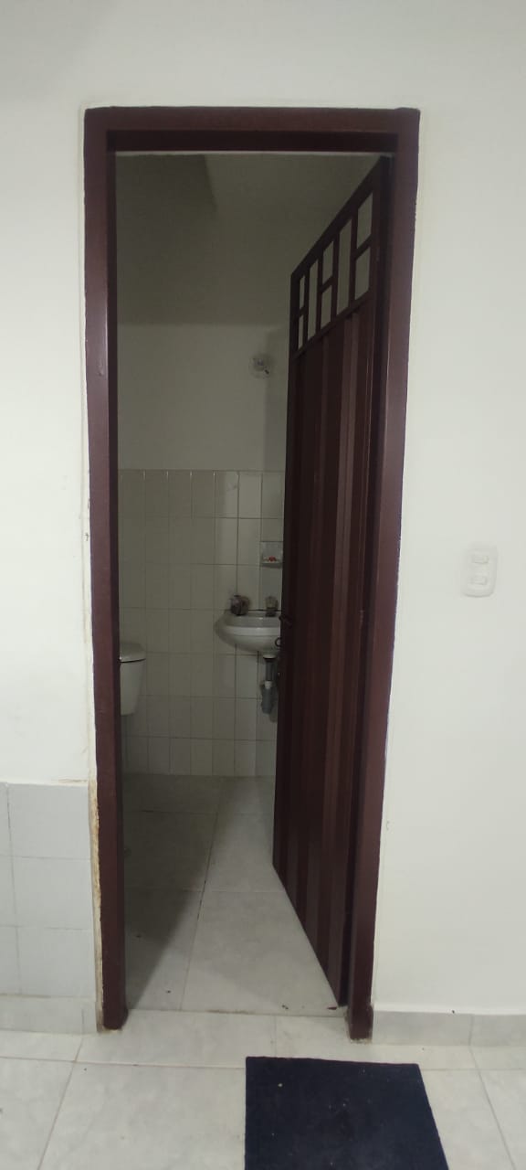 2258